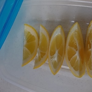 使い切れないレモンは冷凍保存♪